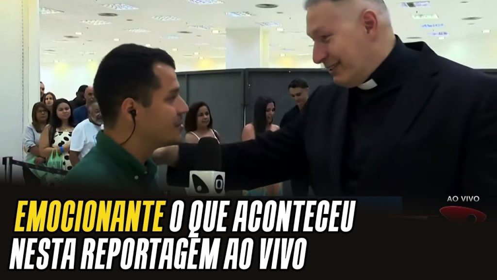 Padre Marcelo Rossi e repórter choram